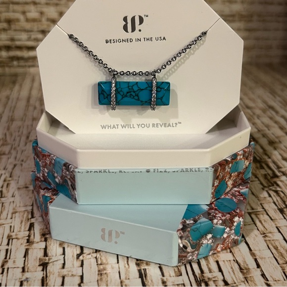Bomb Party Jewelry - 💎Sleek Chic Repeat💎